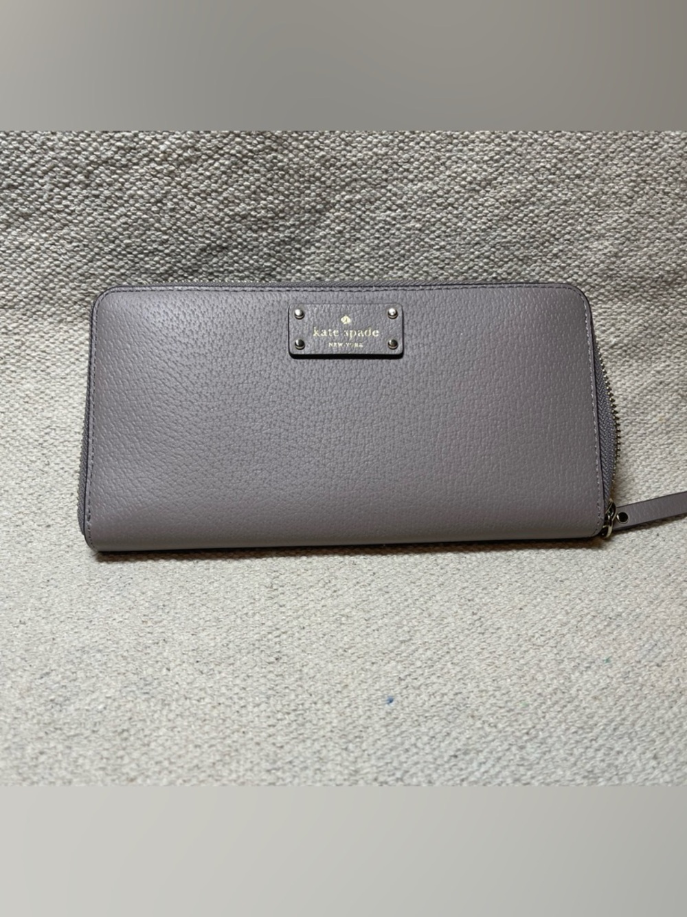 Kate Spade Accordion Wallet Zip Around Grey - great condition